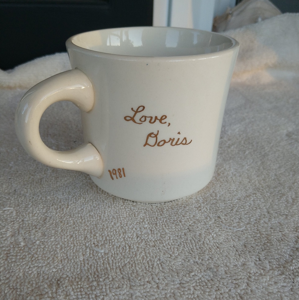 Vintage Marion Coffee Cup/Mug - Love Doris 1981 Written in Gold Made in USA - Picture 9 of 9